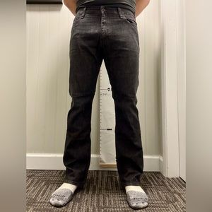 Levi’s 513 Slim Straight Jeans - Black (W36 / L32)